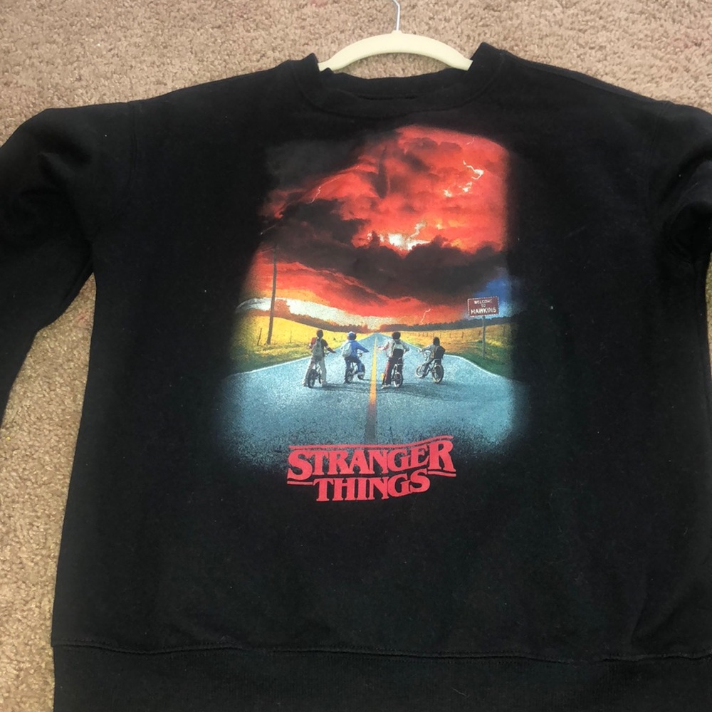 Black sweatshirt